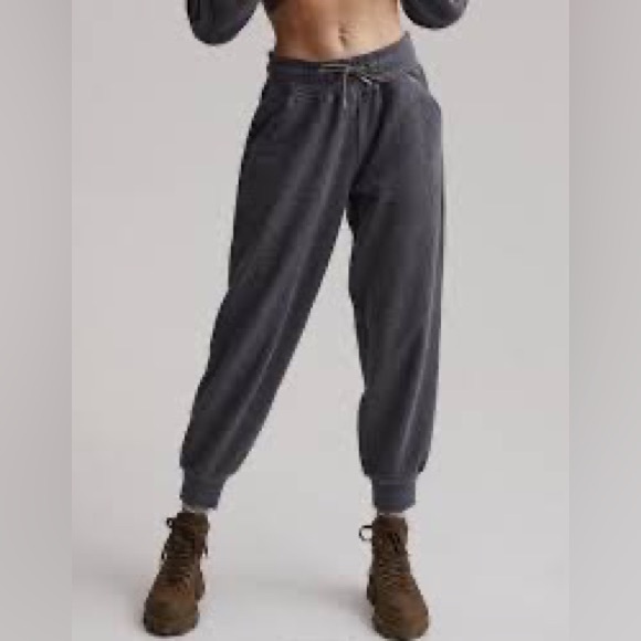 Varley Ascot Charcoal Cord Sweat Pant (Large) - Picture 1 of 3
